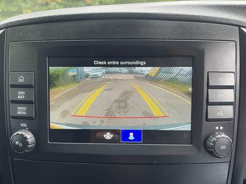 Mercedes-Benz eVito 114 e 41kWh Progressive Auto FWD L2 6dr (LWB) - U1088