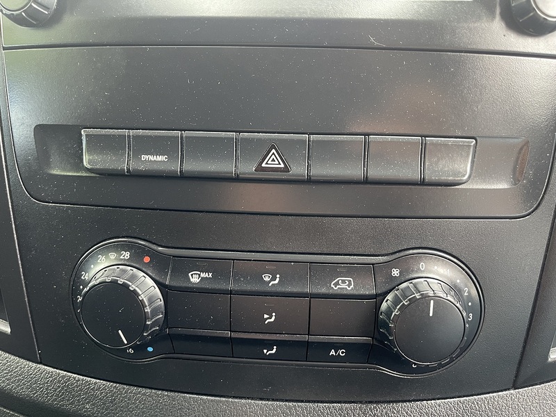 Mercedes-Benz eVito 114 e 41kWh Progressive Auto FWD L2 6dr (LWB) - U1088