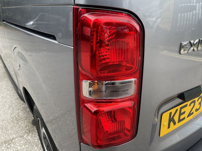 Peugeot Expert 1.5 BlueHDi 1000 Professional Premium + Standard Panel Van MWB Euro 6 (s/s) 6dr - U1129