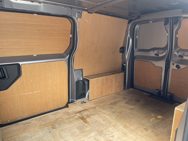 Peugeot Expert 1.5 BlueHDi 1000 Professional Premium + Standard Panel Van MWB Euro 6 (s/s) 6dr - U1129