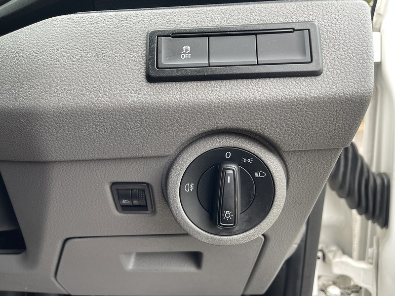 Volkswagen Transporter 2.0 TDI T32 Startline FWD SWB Euro 6 (s/s) 5dr - U1130