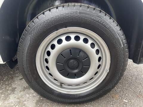 Volkswagen Transporter 2.0 TDI T32 Startline FWD SWB Euro 6 (s/s) 5dr - U1130