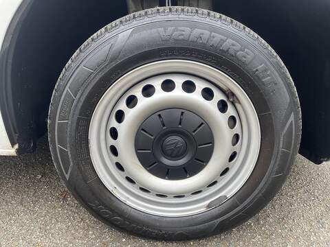 Volkswagen Transporter 2.0 TDI T32 Startline FWD SWB Euro 6 (s/s) 5dr - U1130