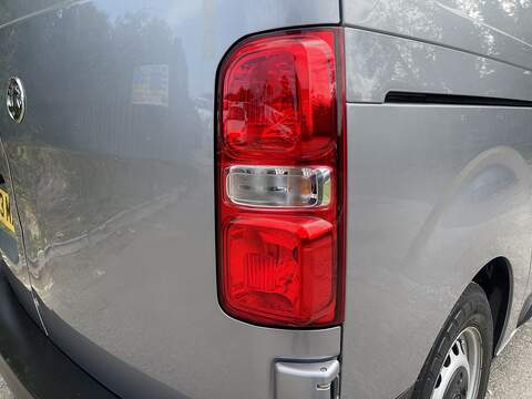 Vauxhall Vivaro Electric 3100 75kWh Prime Auto L1 H1 6dr (7.4kW Charger) - U1132
