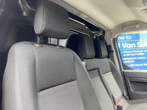 Vauxhall Vivaro Electric 3100 75kWh Prime Auto L1 H1 6dr (7.4kW Charger) - U1132