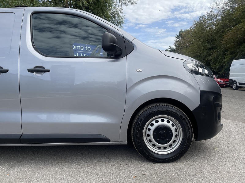 Vauxhall Vivaro Electric 3100 75kWh Prime Auto L1 H1 6dr (7.4kW Charger) - U1132
