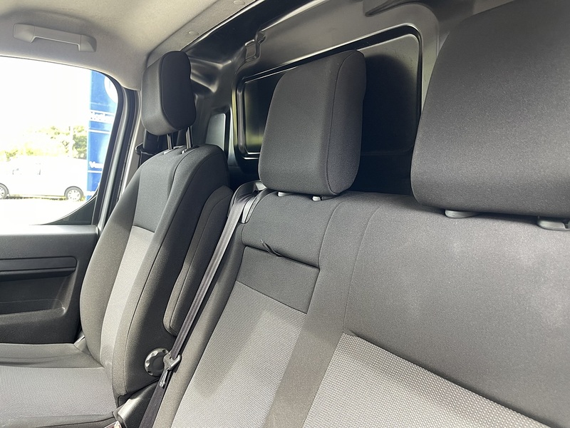 Vauxhall Vivaro Electric 3100 75kWh Prime Auto L1 H1 6dr (7.4kW Charger) - U1132