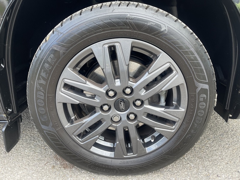 Ford Transit Custom 2.0 320 EcoBlue Limited Crew Van L2 H1 Euro 6 (s/s) 5dr - U1137