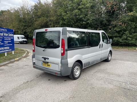 Vauxhall Vivaro 2.0 2900 CDTi 16v Combi FWD L3 H1 5dr - U1138