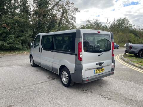Vauxhall Vivaro 2.0 2900 CDTi 16v Combi FWD L3 H1 5dr - U1138