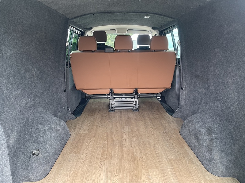 Volkswagen Transporter Transporter Highline Combi Van 1 Automatic Diesel - U1139