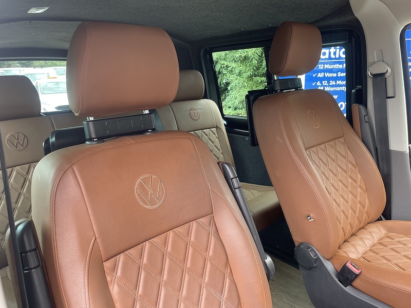 Volkswagen Transporter Transporter Highline Combi Van 1 Automatic Diesel - U1139