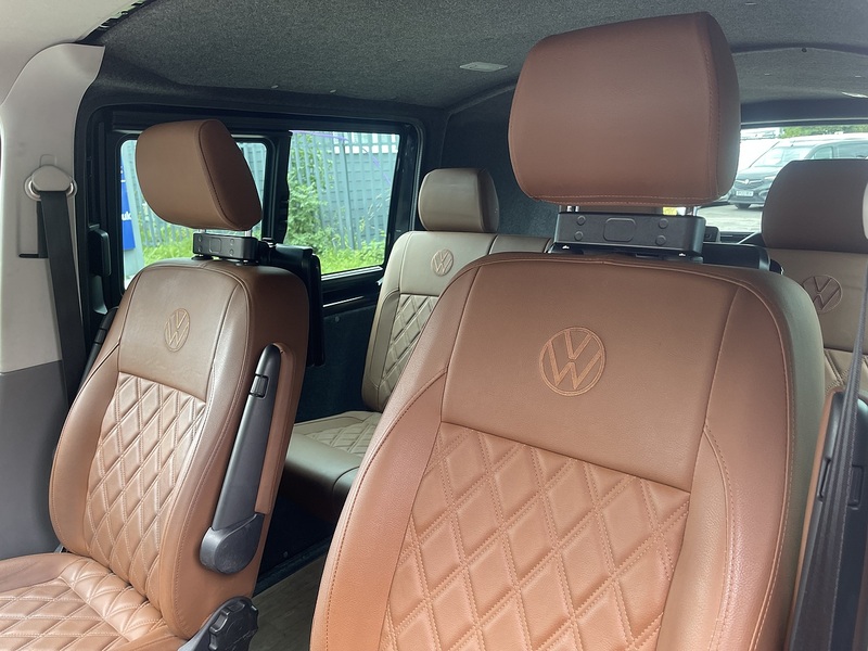 Volkswagen Transporter Transporter Highline Combi Van 1 Automatic Diesel - U1139