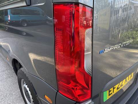 Mercedes-Benz eSprinter 55kWh Progressive Auto FWD L2 H2 5dr 20kW Charger - U1152