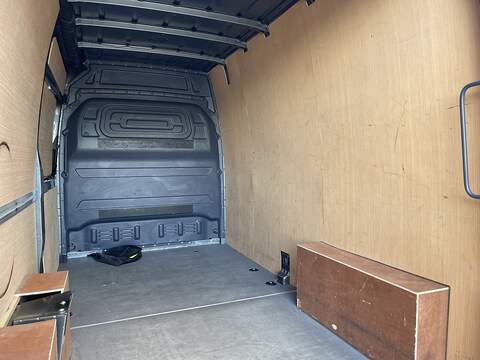Mercedes-Benz eSprinter 55kWh Progressive Auto FWD L2 H2 5dr 20kW Charger - U1152