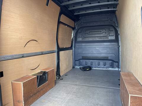 Mercedes-Benz eSprinter 55kWh Progressive Auto FWD L2 H2 5dr 20kW Charger - U1152