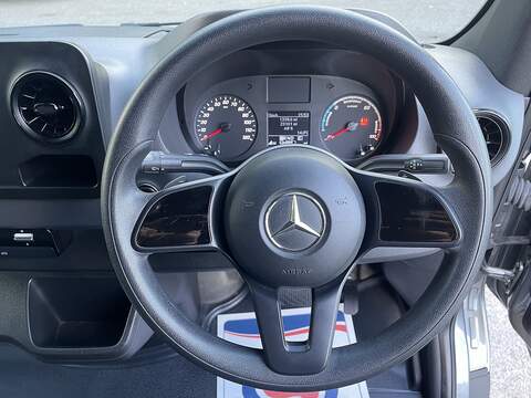 Mercedes-Benz eSprinter 55kWh Progressive Auto FWD L2 H2 5dr 20kW Charger - U1152