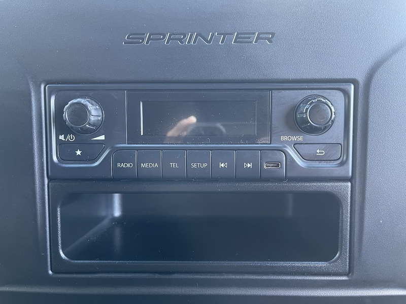 Mercedes-Benz eSprinter 55kWh Progressive Auto FWD L2 H2 5dr 20kW Charger - U1152