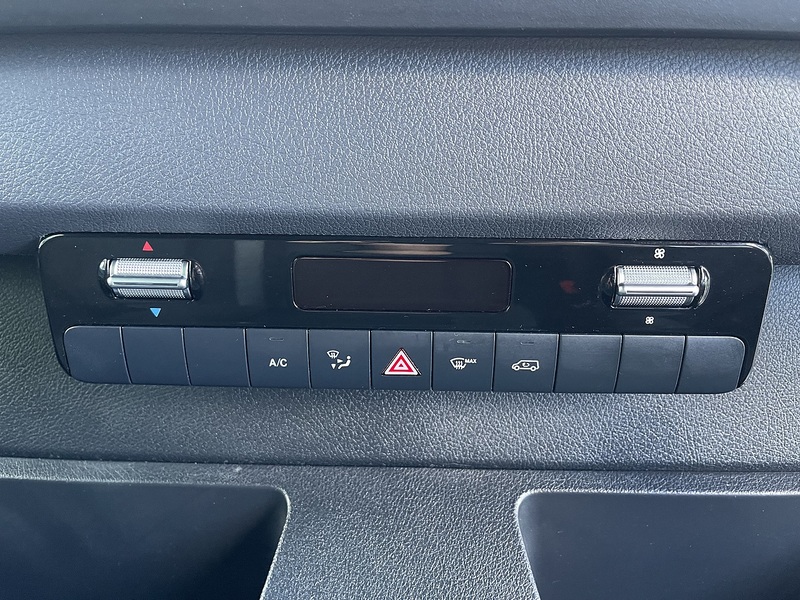 Mercedes-Benz eSprinter 55kWh Progressive Auto FWD L2 H2 5dr 20kW Charger - U1152