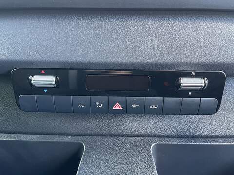 Mercedes-Benz eSprinter 55kWh Progressive Auto FWD L2 H2 5dr 20kW Charger - U1152