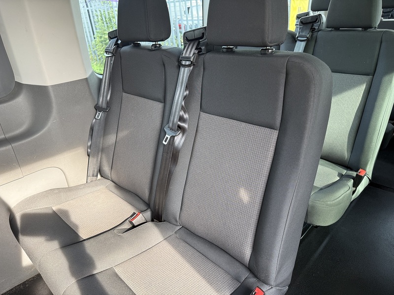 Ford Transit 2.0 460 EcoBlue Leader Auto RWD L4 H3 Euro 6 (s/s) 5dr (17 Seat, DRW) - U1153