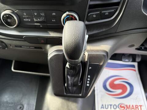 Ford Transit 2.0 460 EcoBlue Leader Auto RWD L4 H3 Euro 6 (s/s) 5dr (17 Seat, DRW) - U1153
