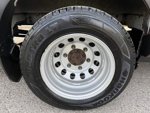 Ford Transit 2.0 460 EcoBlue Leader Auto RWD L4 H3 Euro 6 (s/s) 5dr (17 Seat, DRW) - U1153