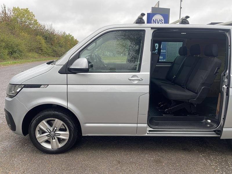 Volkswagen Transporter 2.0 TDI T32 Highline Kombi FWD SWB Euro 6 (s/s) 5dr - U1155