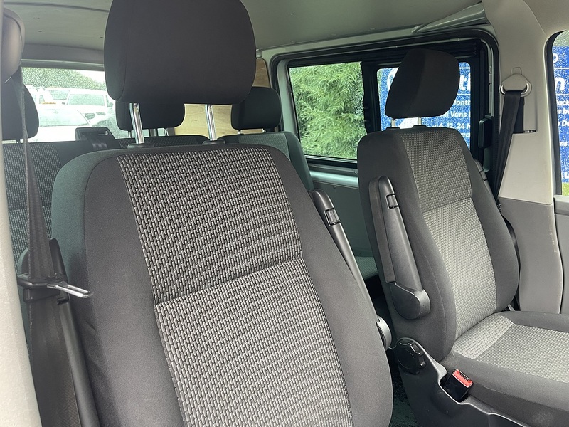 Volkswagen Transporter 2.0 TDI T32 Highline Kombi FWD SWB Euro 6 (s/s) 5dr - U1155