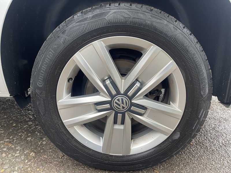 Volkswagen Transporter 2.0 TDI T32 Highline Kombi FWD SWB Euro 6 (s/s) 5dr - U1155