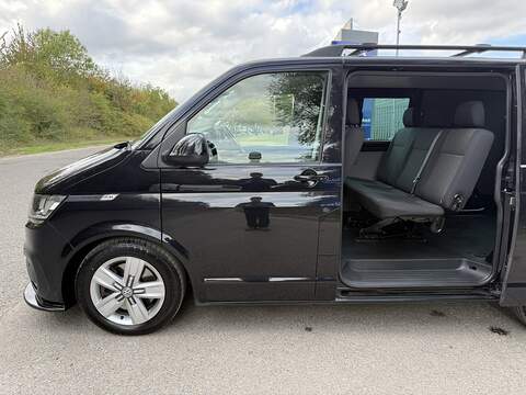 Volkswagen Transporter 2.0 TDI T32 Highline Kombi FWD SWB Euro 6 (s/s) 5dr - U1157