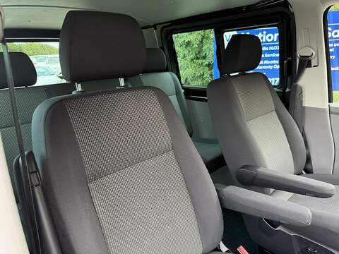 Volkswagen Transporter 2.0 TDI T32 Highline Kombi FWD SWB Euro 6 (s/s) 5dr - U1157