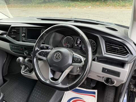Volkswagen Transporter 2.0 TDI T32 Highline Kombi FWD SWB Euro 6 (s/s) 5dr - U1157