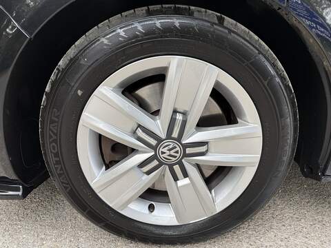 Volkswagen Transporter 2.0 TDI T32 Highline Kombi FWD SWB Euro 6 (s/s) 5dr - U1157