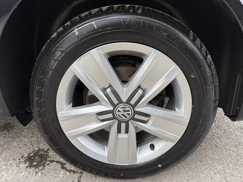 Volkswagen Transporter 2.0 TDI T32 Highline Kombi FWD SWB Euro 6 (s/s) 5dr - U1157