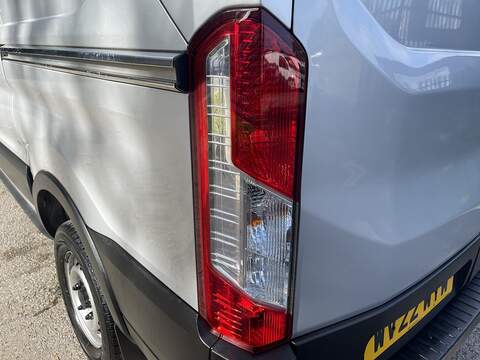 Ford Transit 2.0 350 EcoBlue Leader FWD L2 H2 Euro 6 (s/s) 5dr - U1159