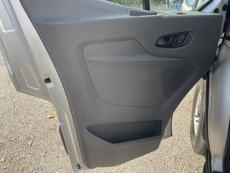 Ford Transit 2.0 350 EcoBlue Leader FWD L2 H2 Euro 6 (s/s) 5dr - U1159