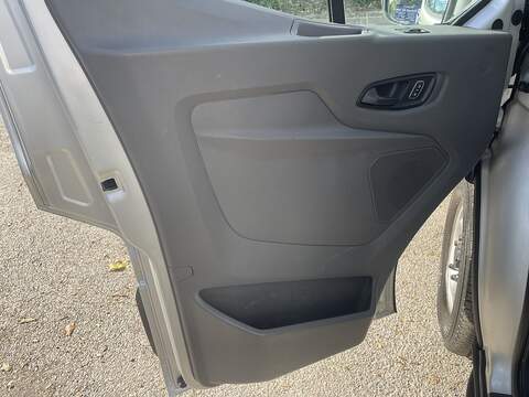 Ford Transit 2.0 350 EcoBlue Leader FWD L2 H2 Euro 6 (s/s) 5dr - U1159