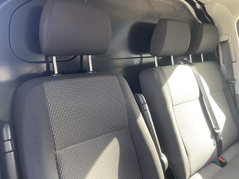 Volkswagen Transporter 2.0 TDI T30 Highline DSG FWD SWB Euro 6 (s/s) 5dr - U1162