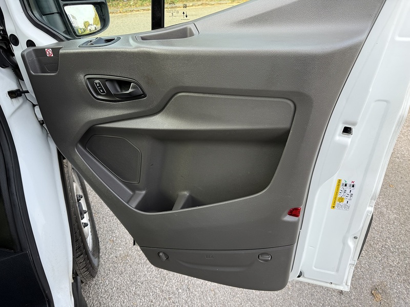 Ford Transit 2.0 350 EcoBlue HD Leader Luton 3dr Diesel Manual RWD L4 Euro 6 (s/s) (130 ps) - U1163