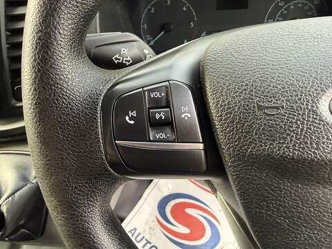 Ford Transit 2.0 350 EcoBlue HD Leader Luton 3dr Diesel Manual RWD L4 Euro 6 (s/s) (130 ps) - U1163