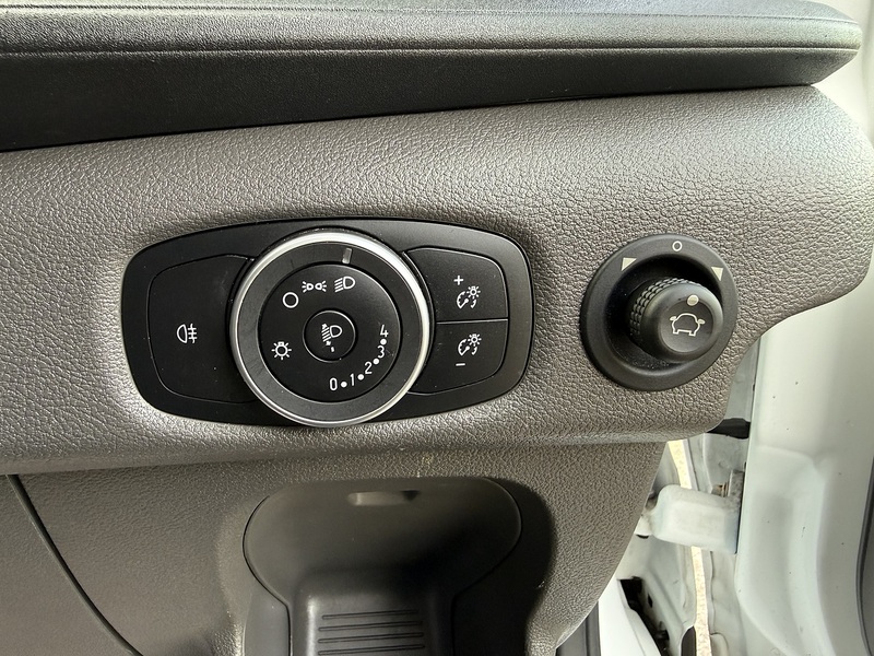Ford Transit 2.0 350 EcoBlue HD Leader Luton 3dr Diesel Manual RWD L4 Euro 6 (s/s) (130 ps) - U1163