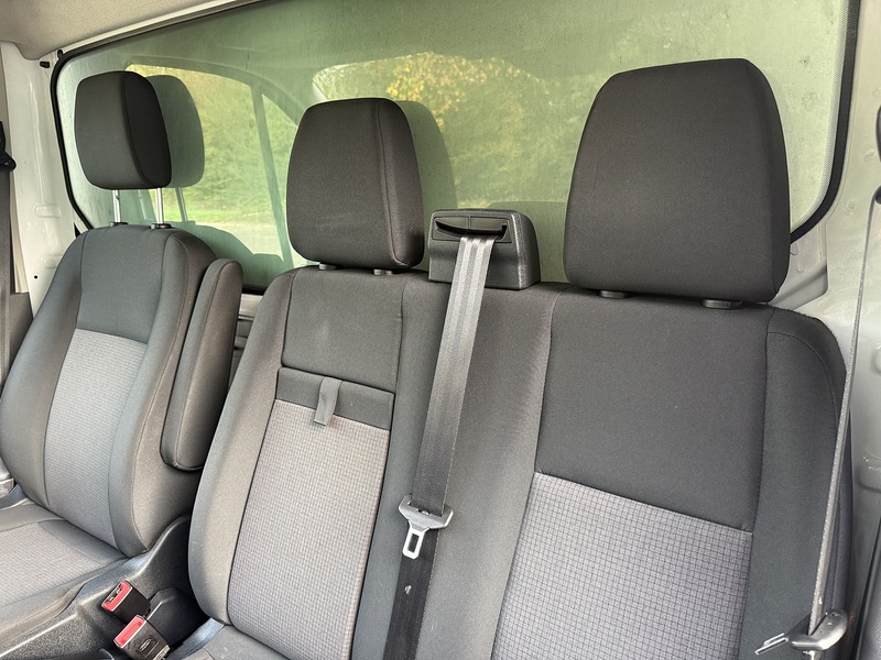 Ford Transit 2.0 350 EcoBlue HD Leader Luton 3dr Diesel Manual RWD L4 Euro 6 (s/s) (130 ps) - U1163