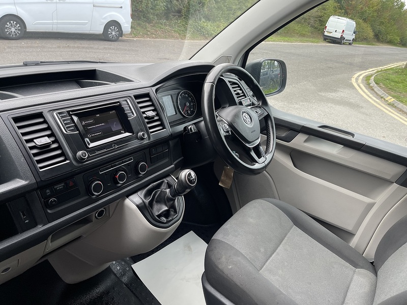 Volkswagen Transporter 2.0 TDI T30 Startline FWD LWB Euro 6 (s/s) 5dr - U1164
