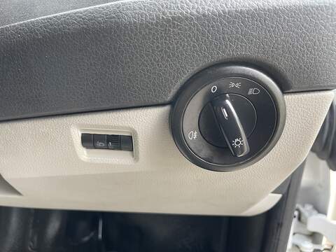 Volkswagen Transporter 2.0 TDI T30 Startline FWD LWB Euro 6 (s/s) 5dr - U1164