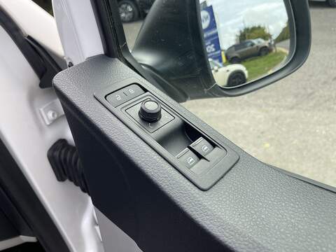 Volkswagen Transporter 2.0 TDI T30 Startline FWD LWB Euro 6 (s/s) 5dr - U1164
