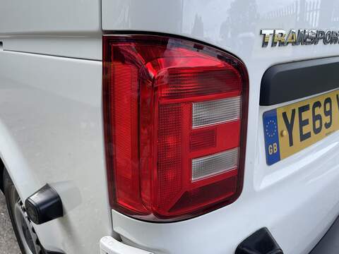 Volkswagen Transporter 2.0 TDI T30 Startline FWD LWB Euro 6 (s/s) 5dr - U1164