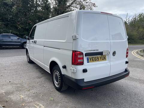 Volkswagen Transporter 2.0 TDI T30 Startline FWD LWB Euro 6 (s/s) 5dr - U1164