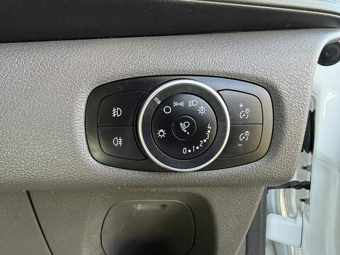 Ford Transit Custom 2.0 300 EcoBlue Limited L2 H1 Euro 6 (s/s) 5dr - U1166