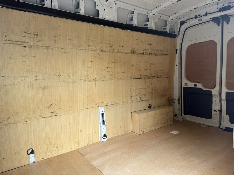 Ford Transit 2.0 350 EcoBlue Leader FWD L3 H3 Euro 6 (s/s) 5dr - U1169
